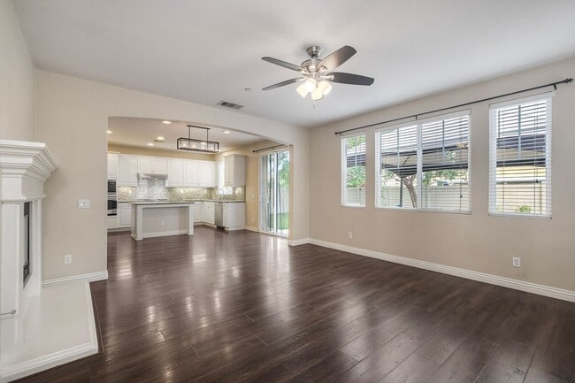 Building Photo - Charming Lake Rancho Viejo Home – Beautiful, Peaceful & Conveniently Located!