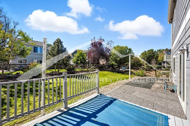 Building Photo - Spacious Home with Central AC and Washer/D...