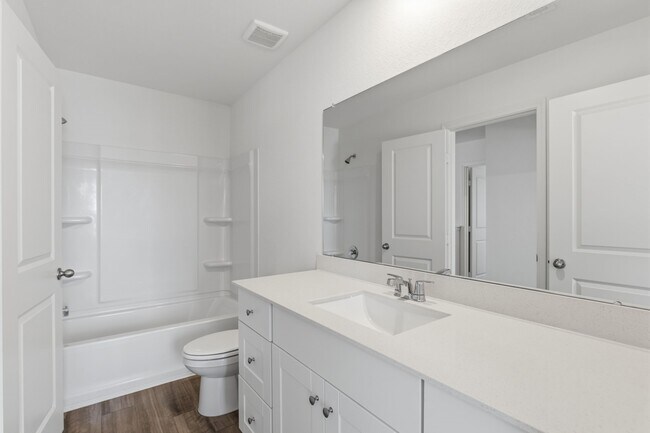 Building Photo - 15052 Ronan Dr