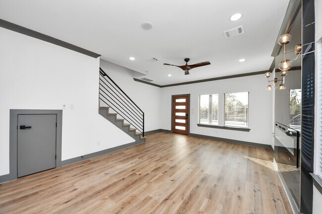 Building Photo - 7925 Ritz St