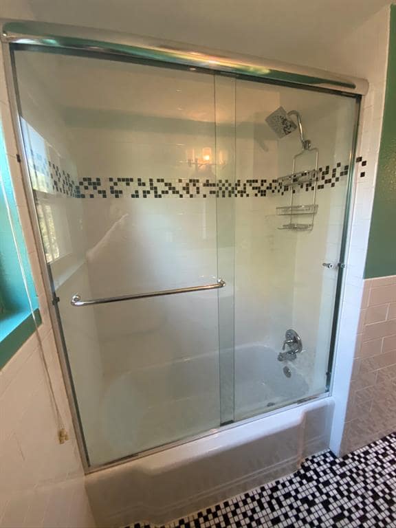 Building Photo - 1415 Bentwood Rd