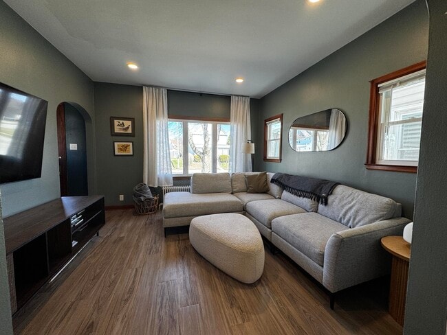 Building Photo - 3667 E Layton Ave