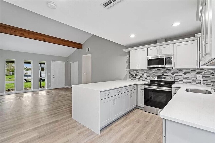 Building Photo - 163 Mante Dr