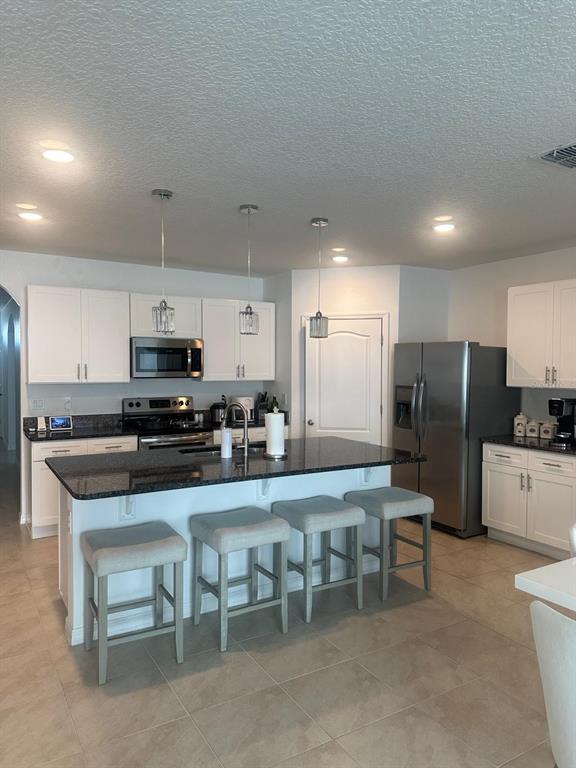 Building Photo - 1823 Bluepoint St