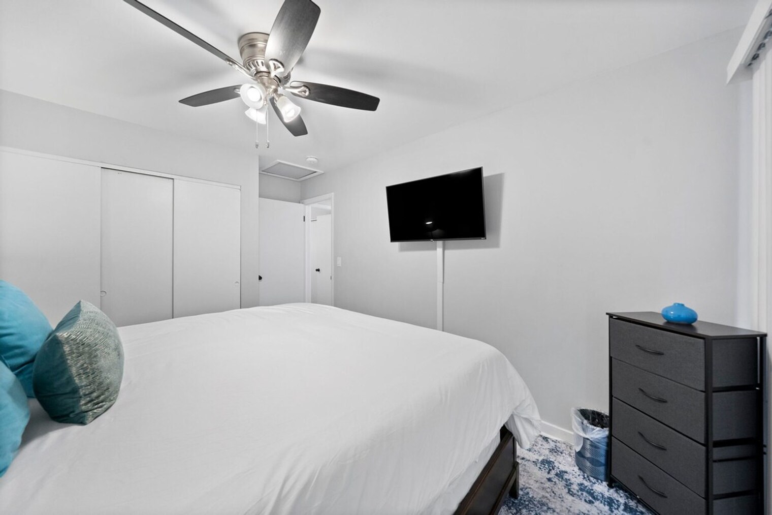 Building Photo - 346 W Central Ave