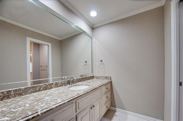 Building Photo - 5004 Castle Creek Ct