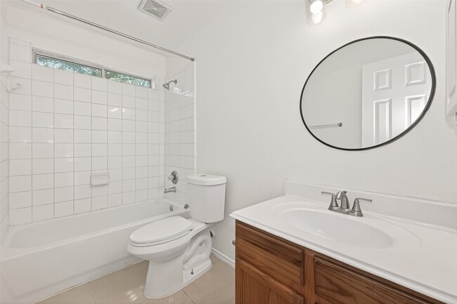 Building Photo - 3807 Brook Garden Ln