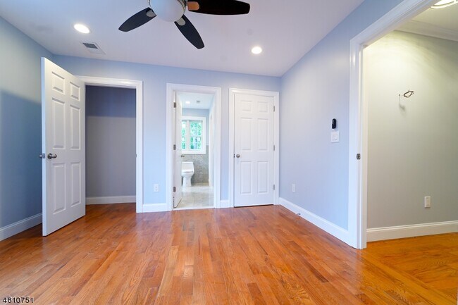 Building Photo - 9 Spalding Dr