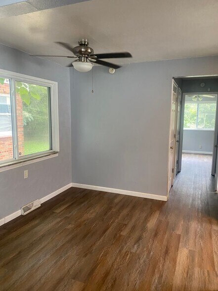 Building Photo - 5261 Thrush Ave