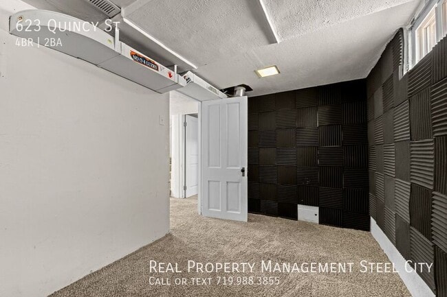 Building Photo - 623 Quincy St