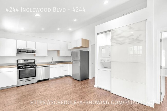 Building Photo - Beautiful remodeled 2 Bedroom + 2 Bath + L...