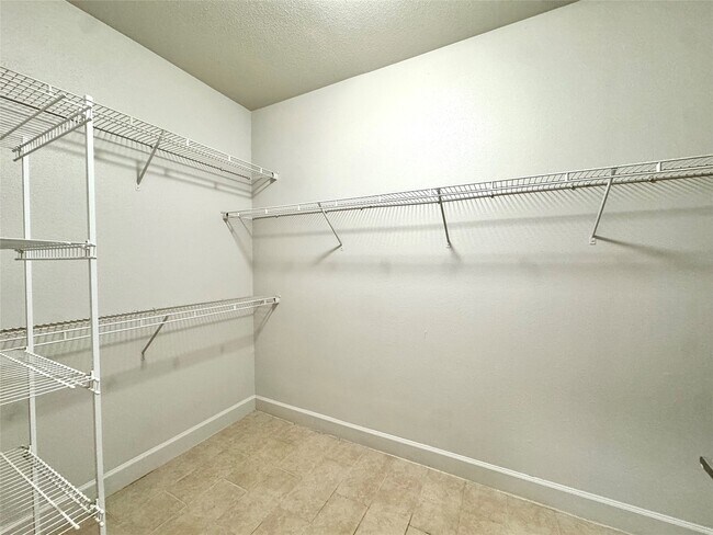 Building Photo - 3333 Weslayan St