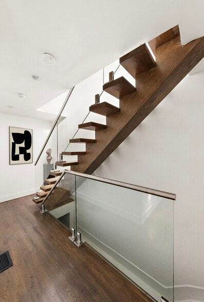 Stairs - 436 Pulaski St