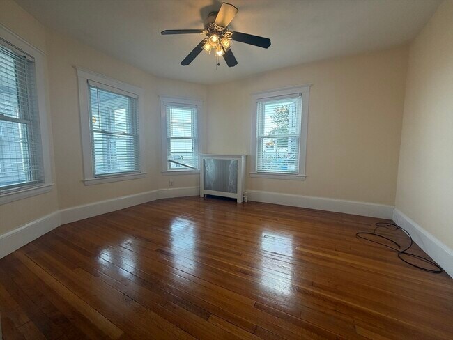 Building Photo - 53 Winthrop Shore Dr
