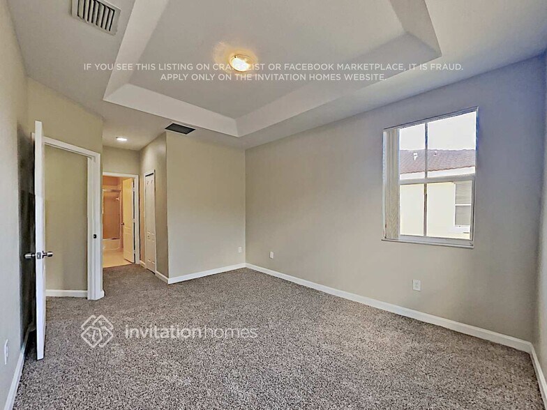 Building Photo - 15050 SW 9th Terrace