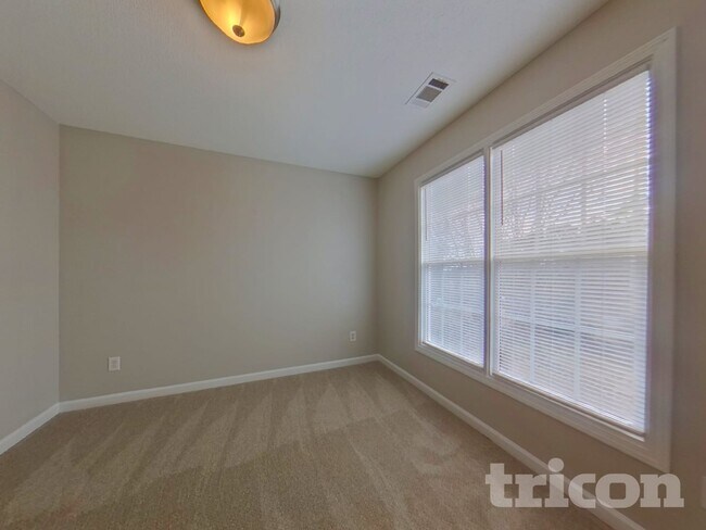 Building Photo - 65 Cricket Ct