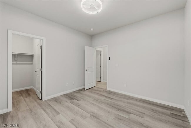 Building Photo - 1058 Willow Berry Ave