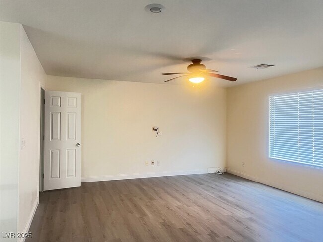 Building Photo - 8112 Azure Falls Ct