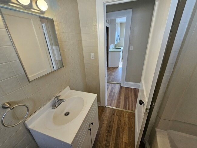 Building Photo - 3270 W 116th St