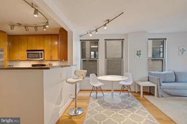 Building Photo - 915 E Street NW Unit 1001