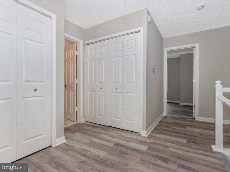 Building Photo - 7292 Mahogany Dr