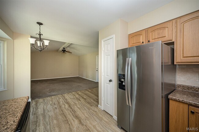 Building Photo - 2941 Park Valley Dr