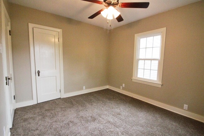 Building Photo - 1453 N 35th St