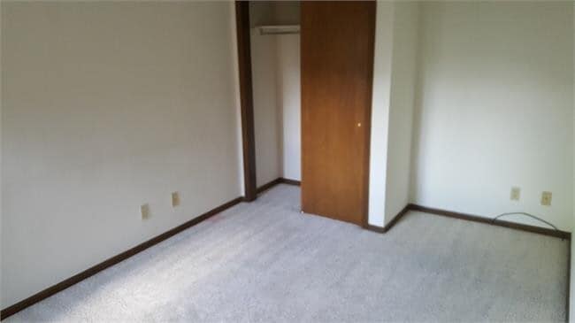 Building Photo - Three Bedroom Unit Available In Triplex in East Boulder