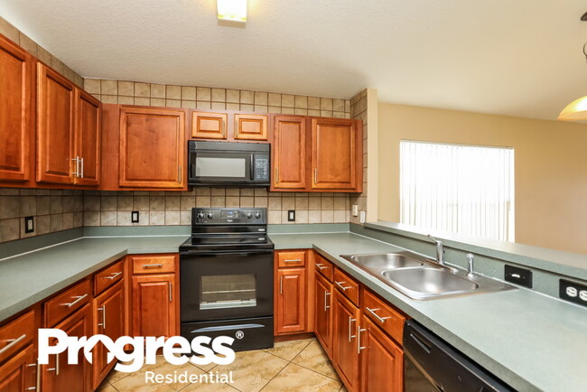 Building Photo - 2041 Colonial Woods Blvd