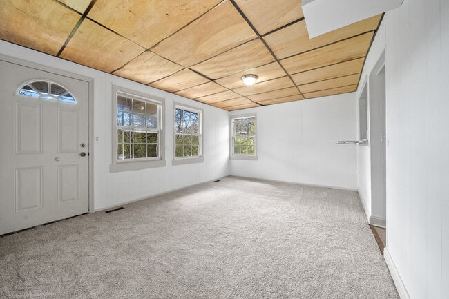 Building Photo - 150 Lawton Rd