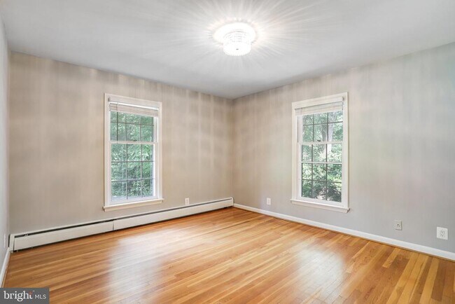 Building Photo - 9801 Orchid Cir