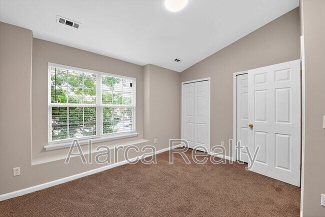 Building Photo - 11022 Derryrush Ave