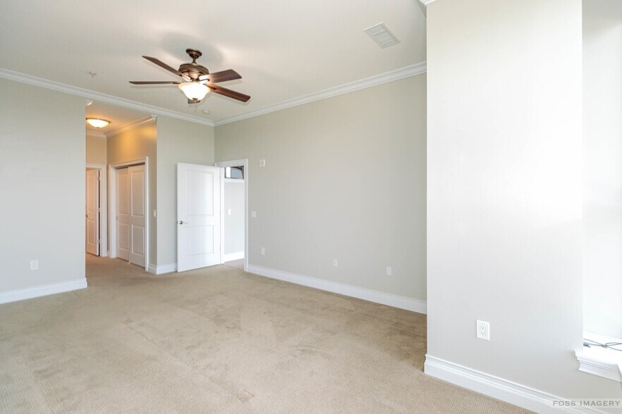 Primary Bed - 625 N Segoe Rd