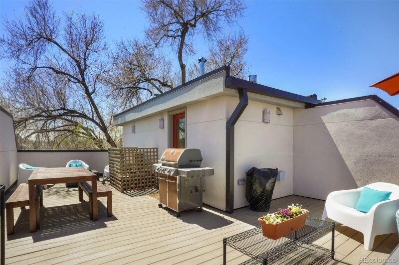 Building Photo - 1313 Jackson St