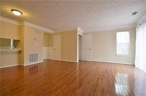 Building Photo - 1027 Plantation Way