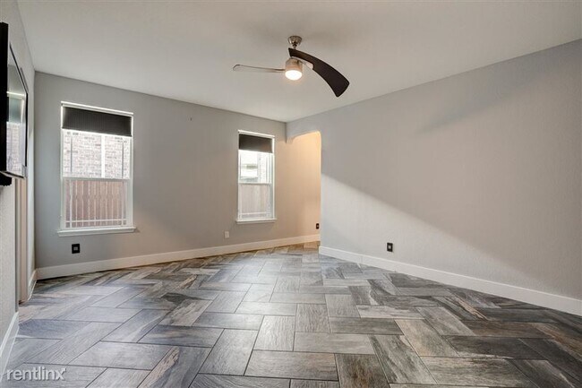 Building Photo - 230 Telluride Dr