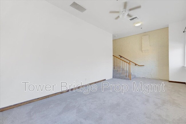 Building Photo - 122 I St