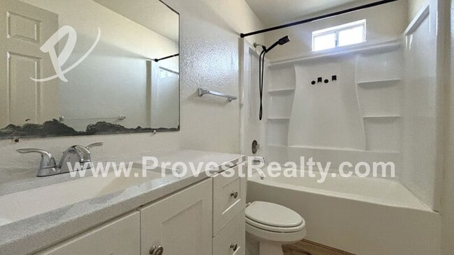 Building Photo - 16687 Zenda St