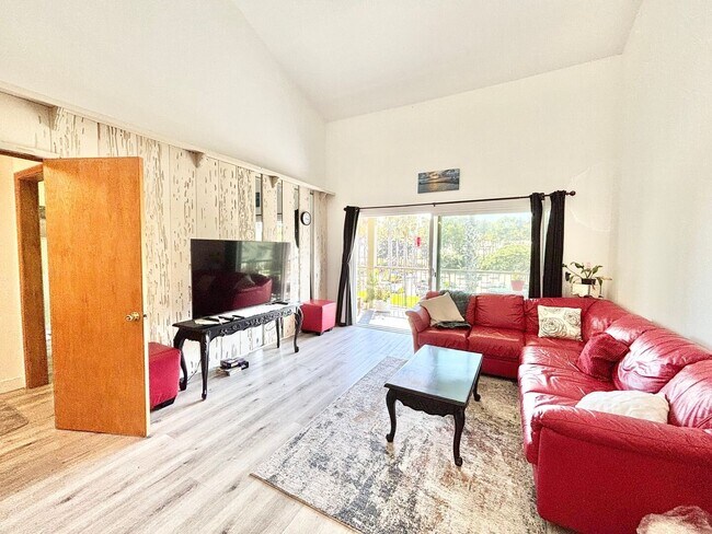 Building Photo - 2 Bedroom + 2 Bathroom Condo | Surfside III | Port Hueneme | Furnished