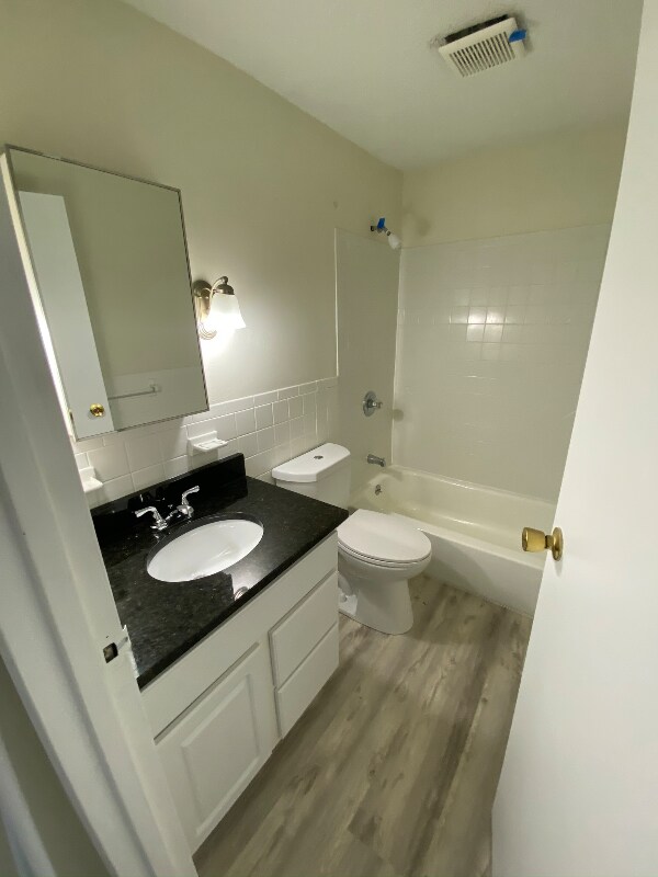 Building Photo - 47-147 Princeton St