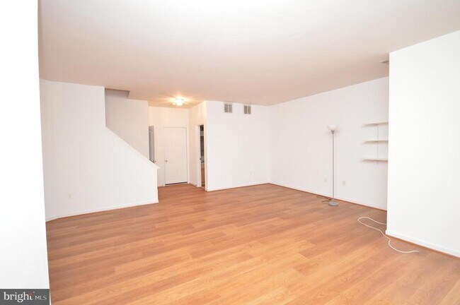 Building Photo - 6723 Applemint Ln