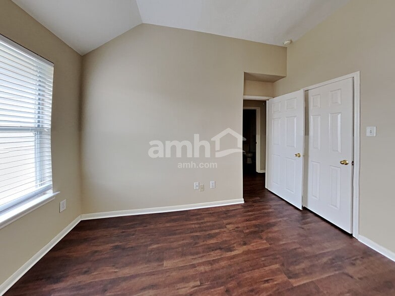Building Photo - 4002 Portman Glen Ln
