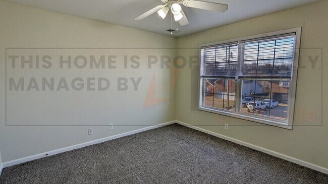 Building Photo - 2780 Cascade Dr