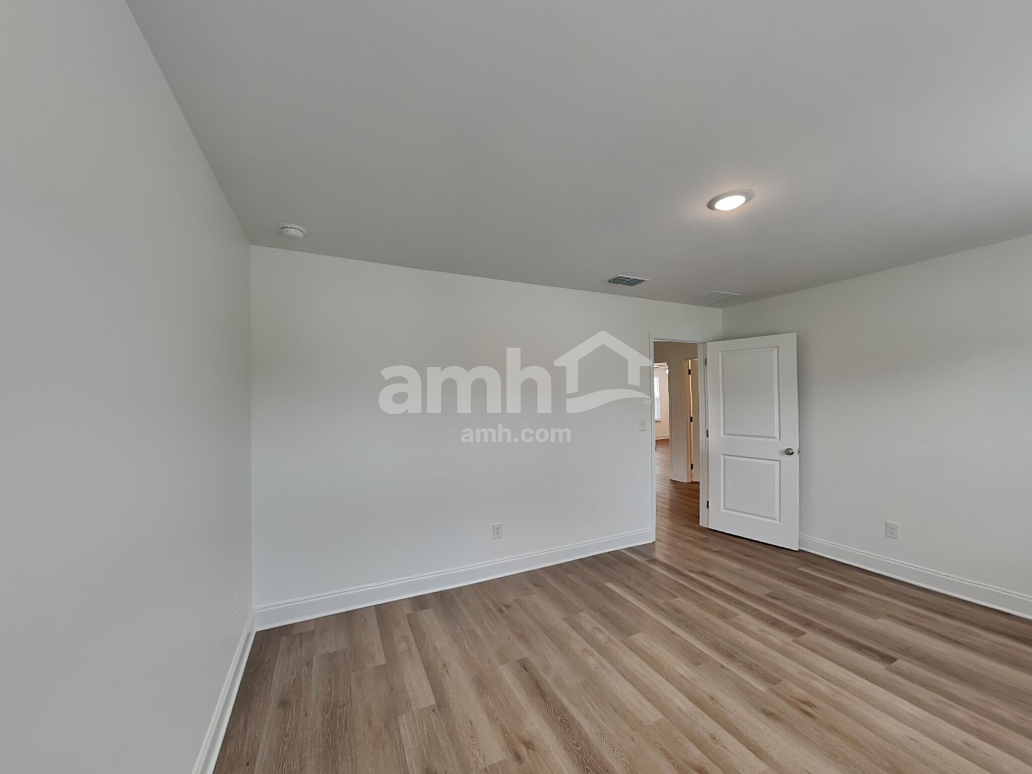 Building Photo - 304 Sharpe Ct