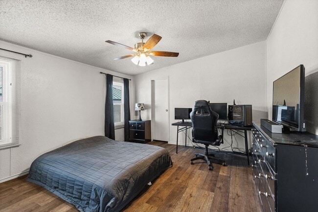 Building Photo - 4120 Marigold St