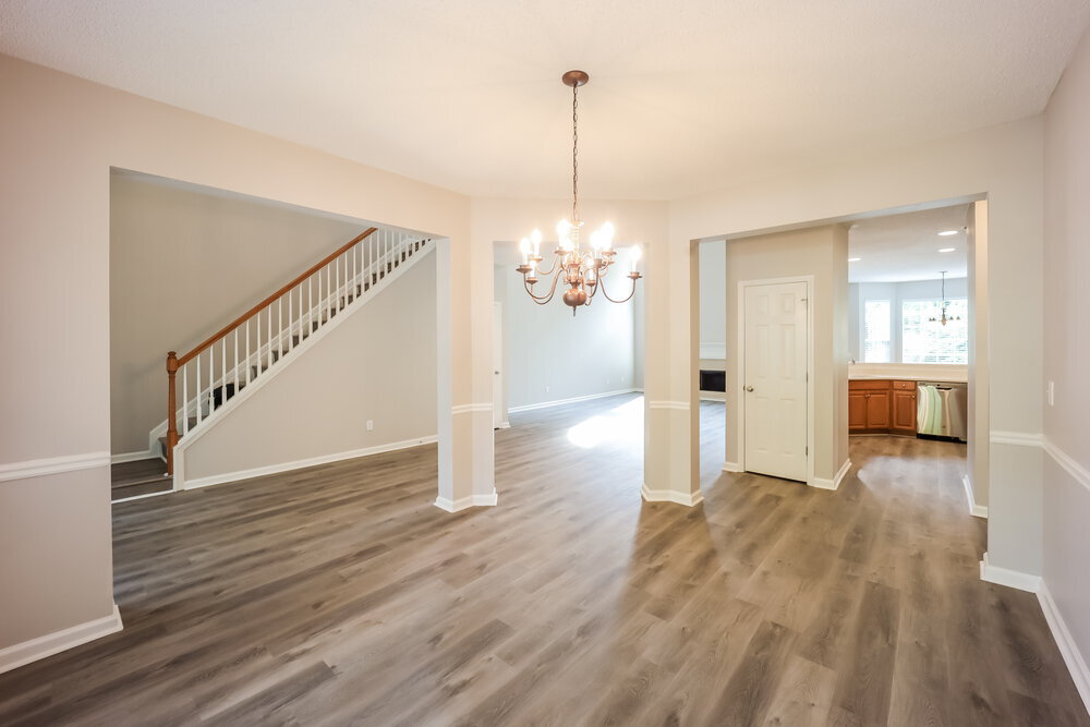 Building Photo - 7601 Hilltop Way