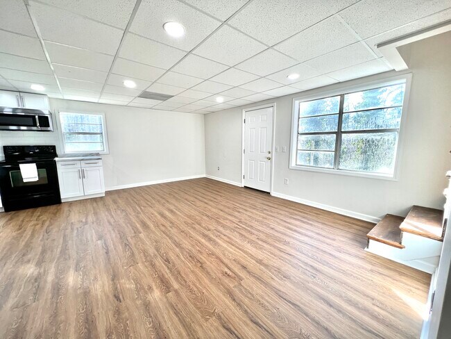 Building Photo - 5254 Byers Rd