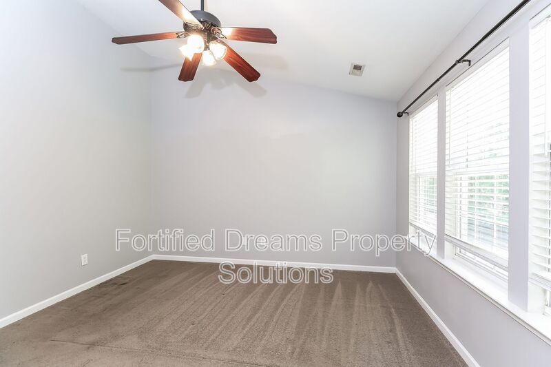 Building Photo - 4934 Sunset Ridge Ct