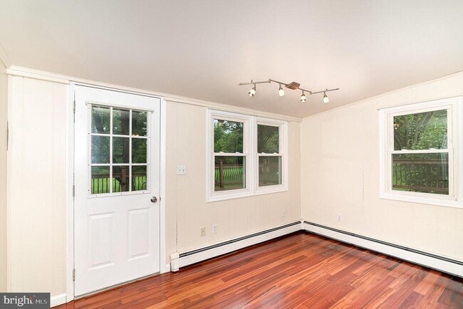 Building Photo - 6117 Nassau Rd