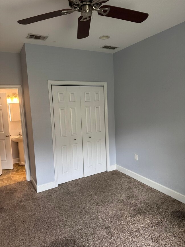 Building Photo - 1846 Belle Vue Way